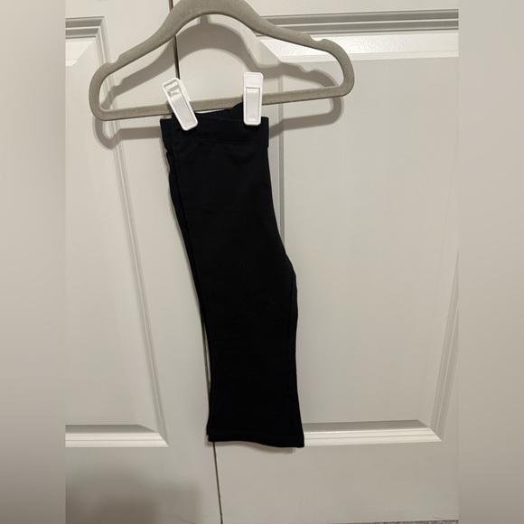 NEW! Nike Kids White Long Sleeve Tee with Black Pants Logo Set - Picture 4 of 5